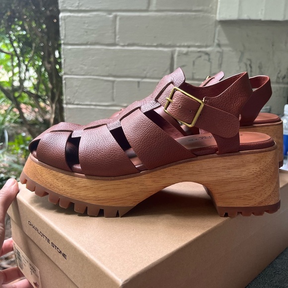 Charlotte Stone Roddy in Brown - Picture 6 of 7